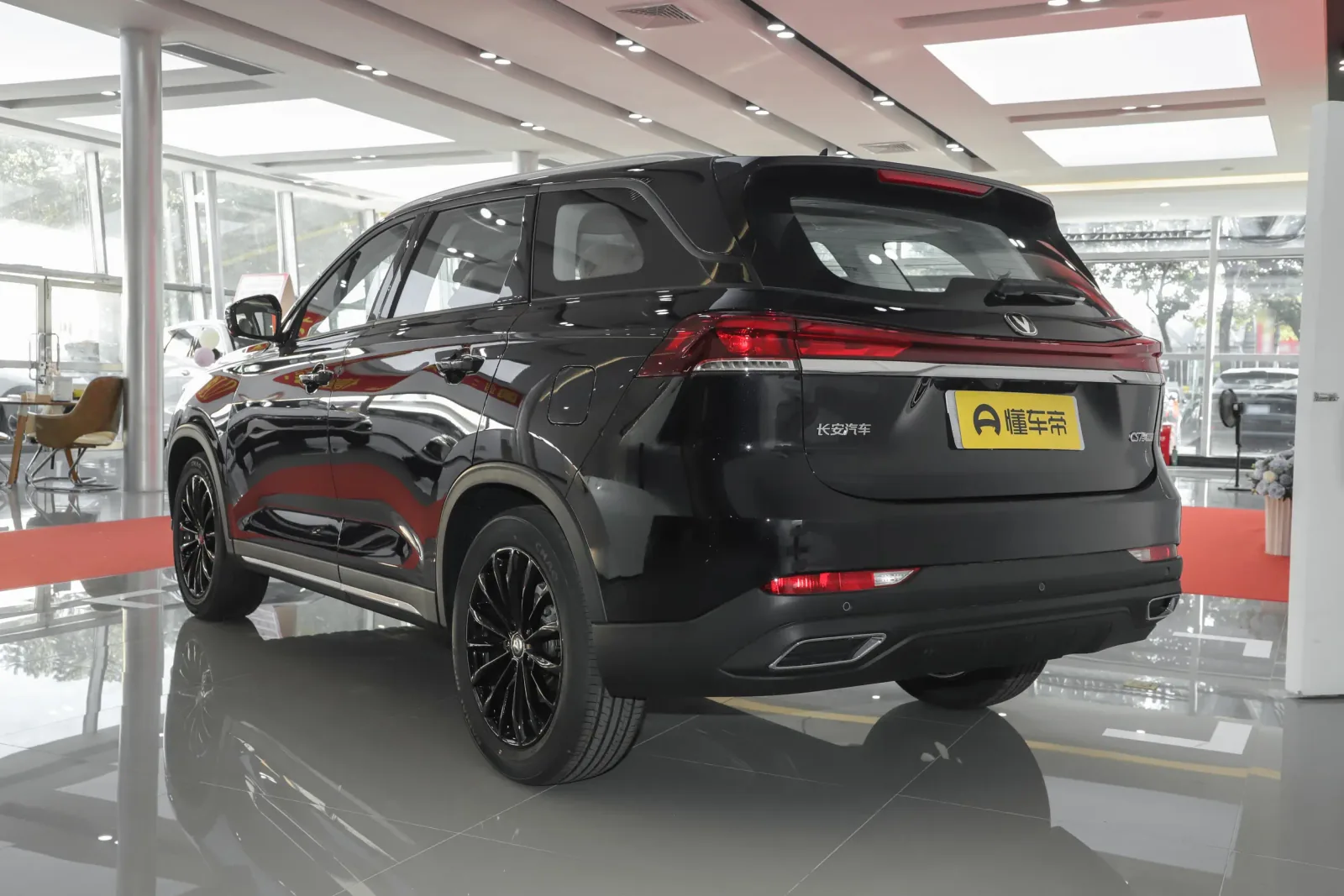 CHANGAN CS75 PRO Prestige Edition 7 places — 4