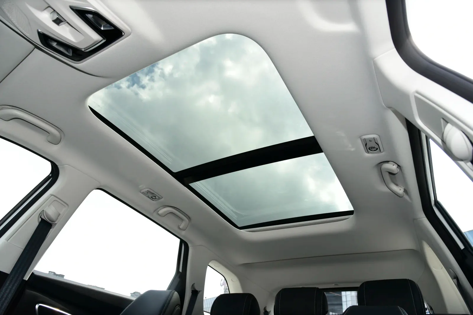 CHANGAN CS75 PRO Prestige Edition 7 places — 8