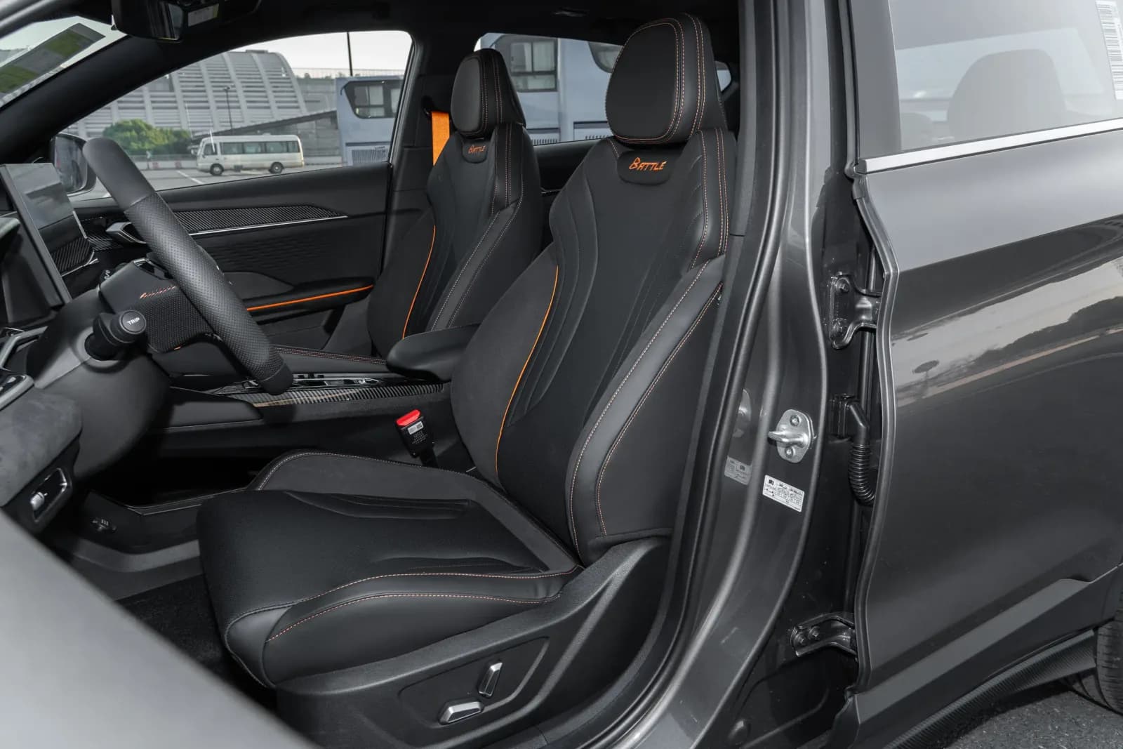 GEELY Coolray Binyue L Internationale Battle edition — 6