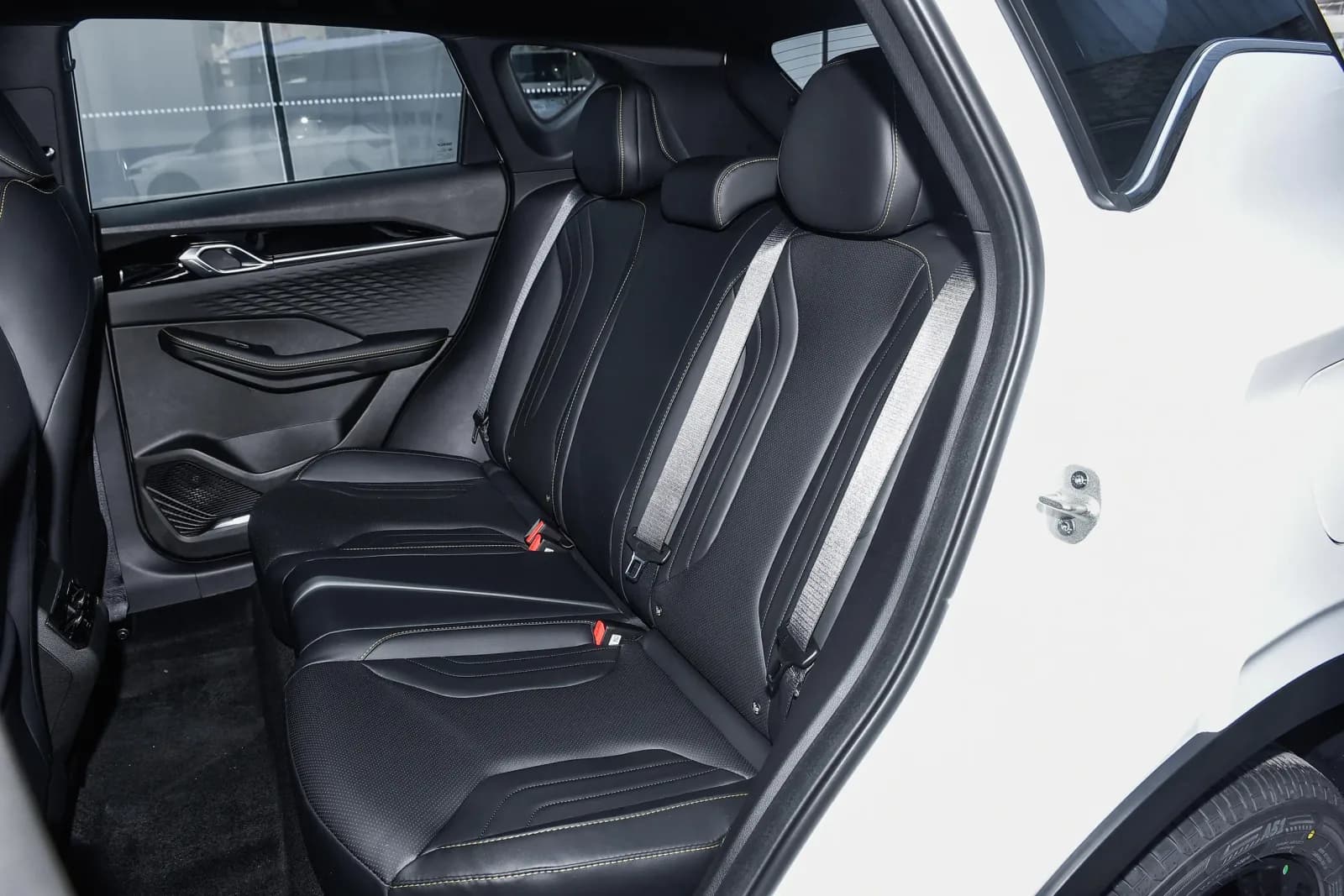 GEELY Coolray Binyue L Internationale  Star Edition — 7
