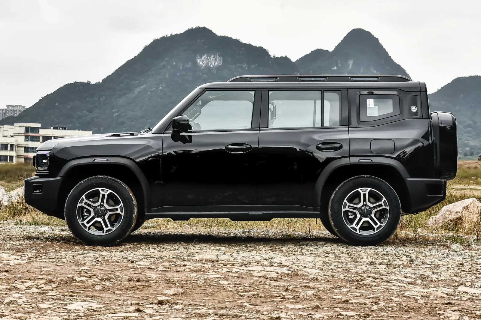 JETOUR T2 Explorer+ — 3