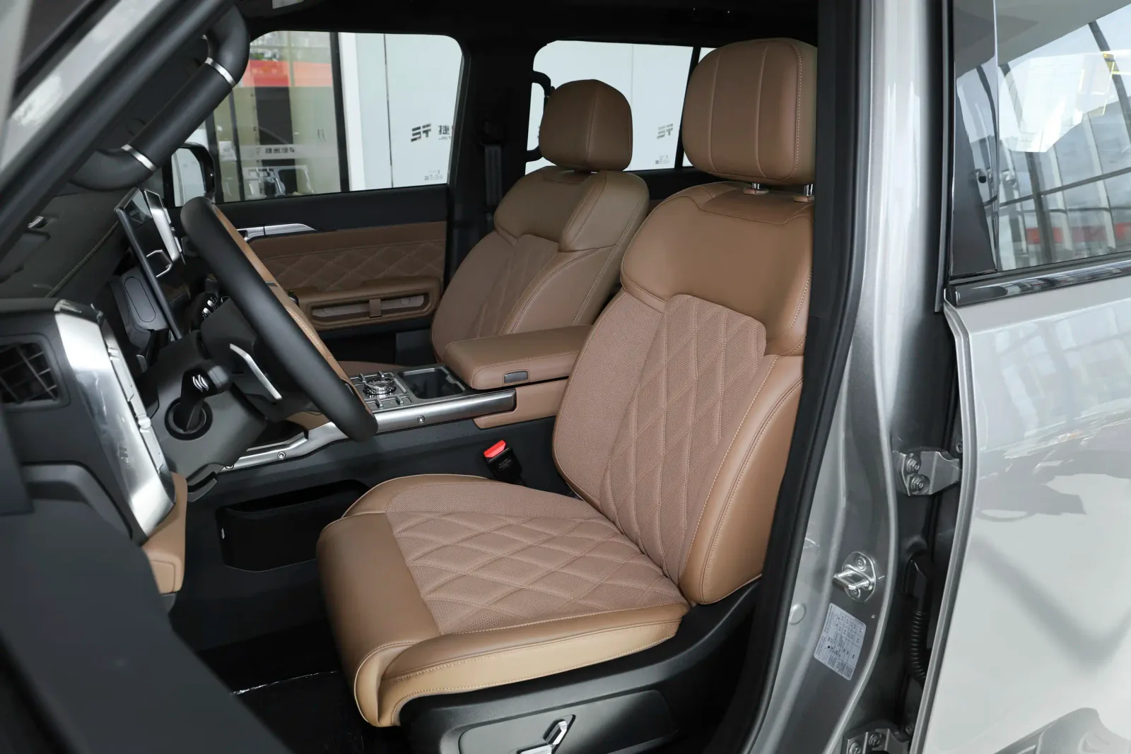 JETOUR T2 Explorer+ — 6