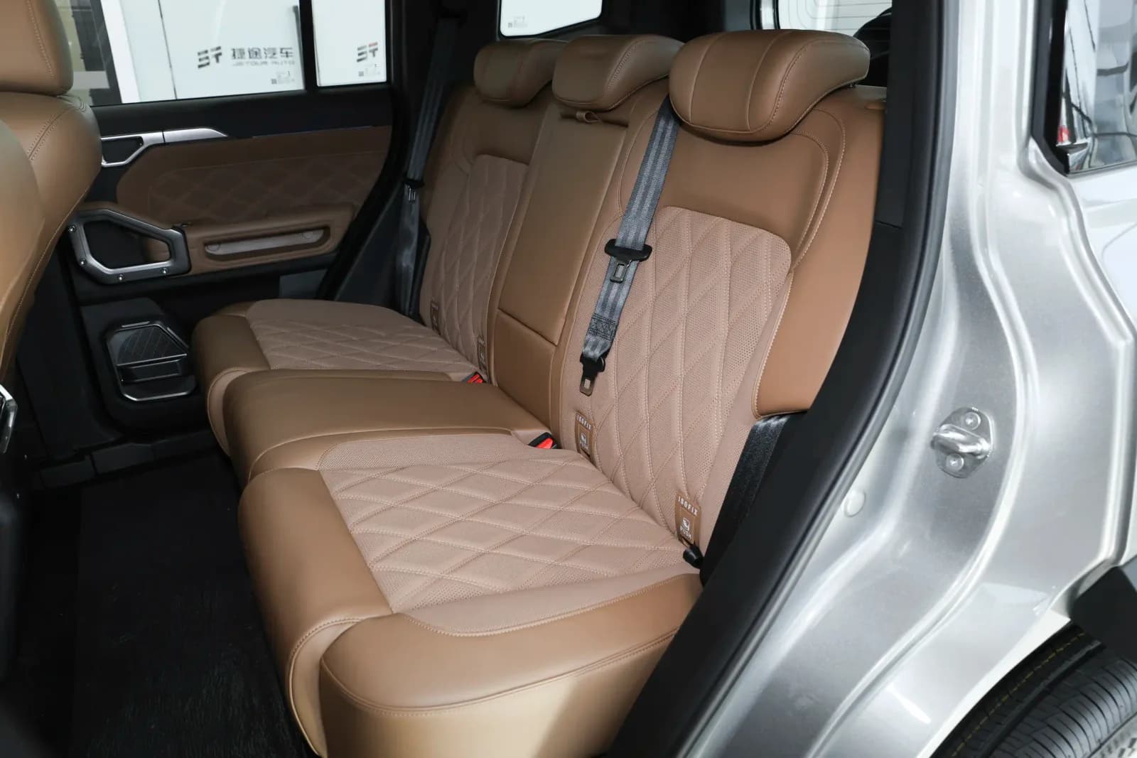 JETOUR T2 Explorer+ — 7