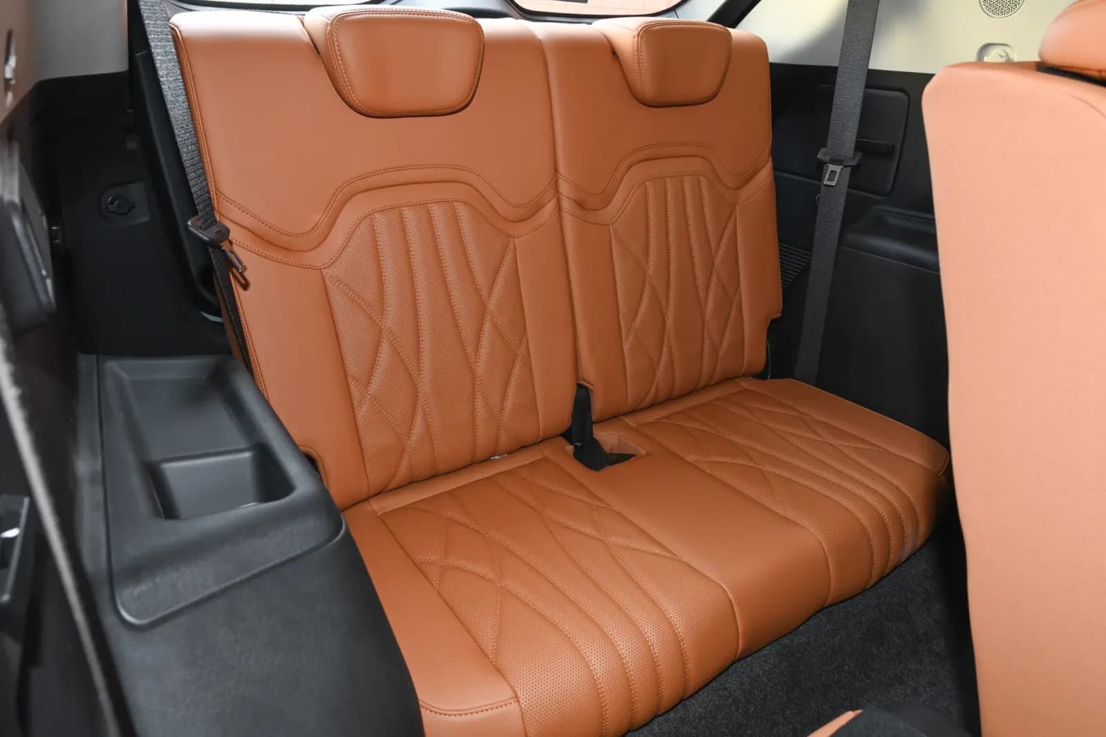 JETOUR X70 PLUS 2026 1.5T 184cv 6DCT Elite+ 7-seats — 9