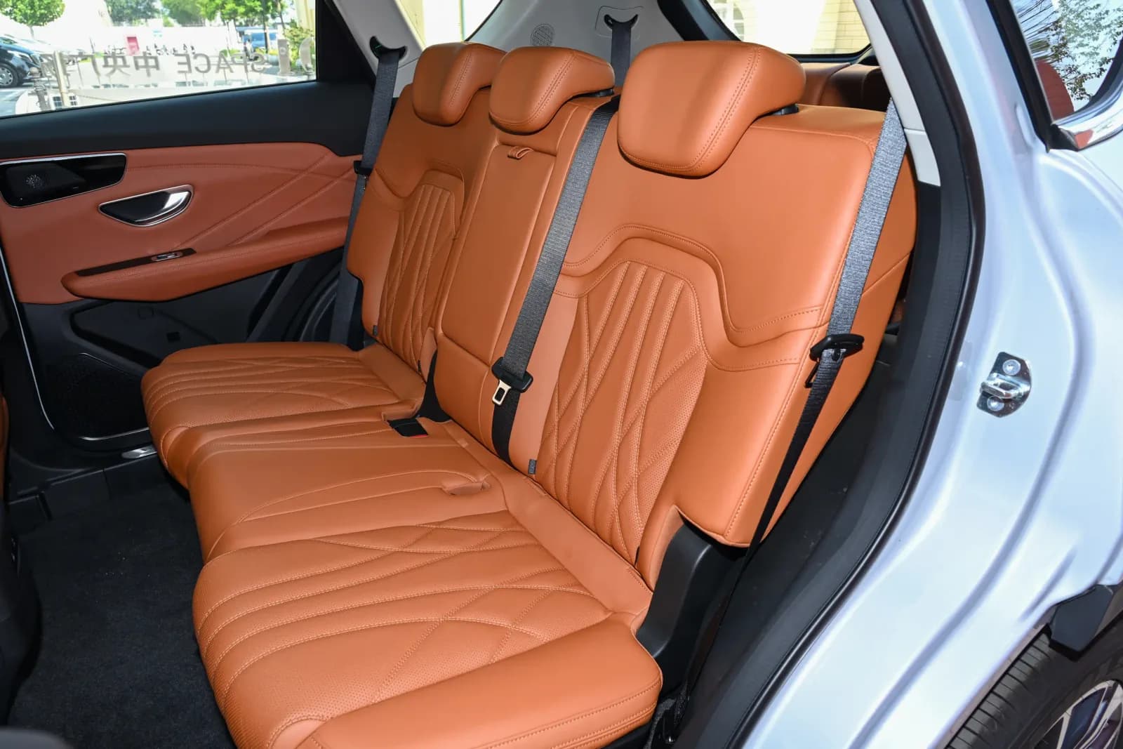 JETOUR X70 PLUS 2026 1.5T 184cv 7DCT Flagship 5-seats — 7