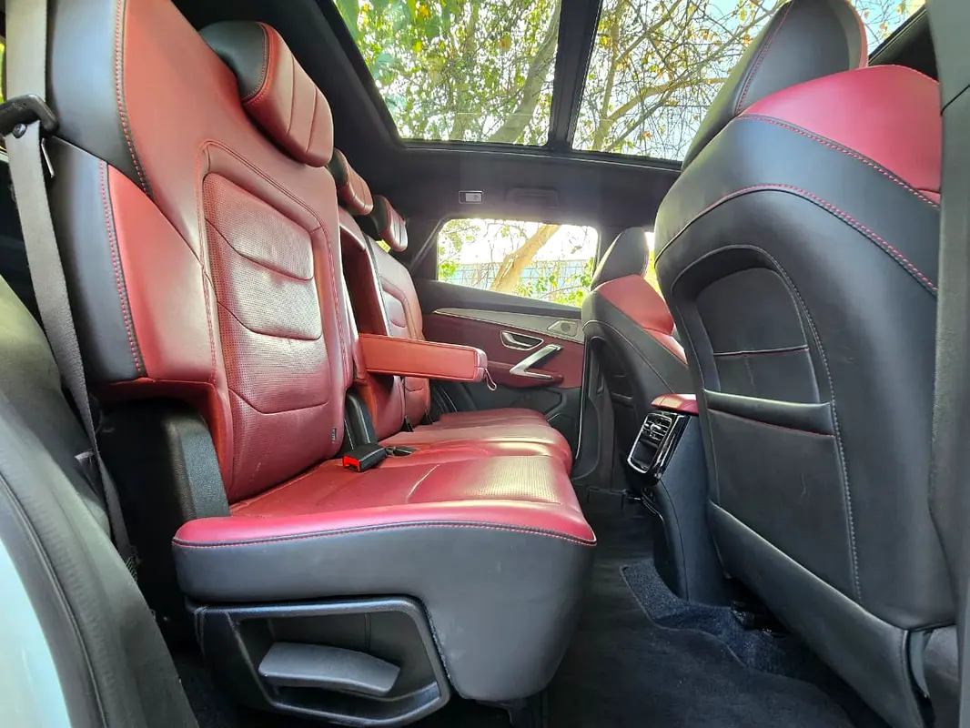 JETOUR X70 PLUS Model II 1.5T 6DCT 146cv 7-seats — 5