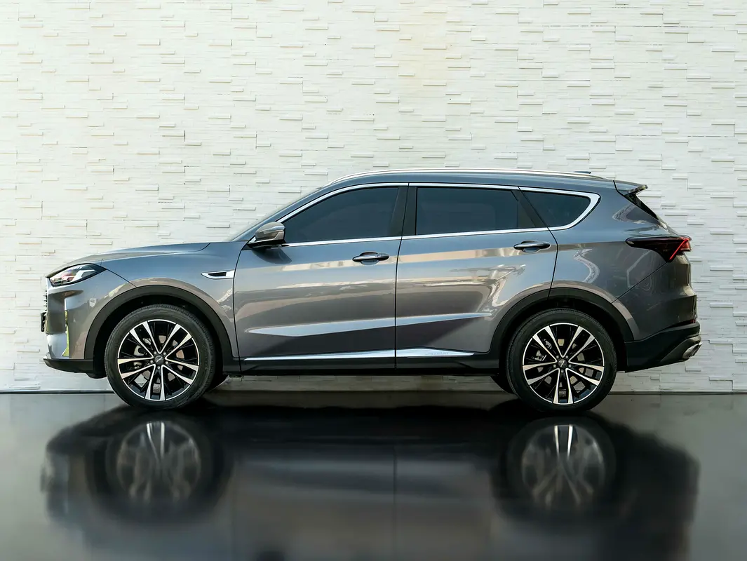 JETOUR X70 PLUS Model IV 1.6T 7DCT 189cv 7-seats — 3