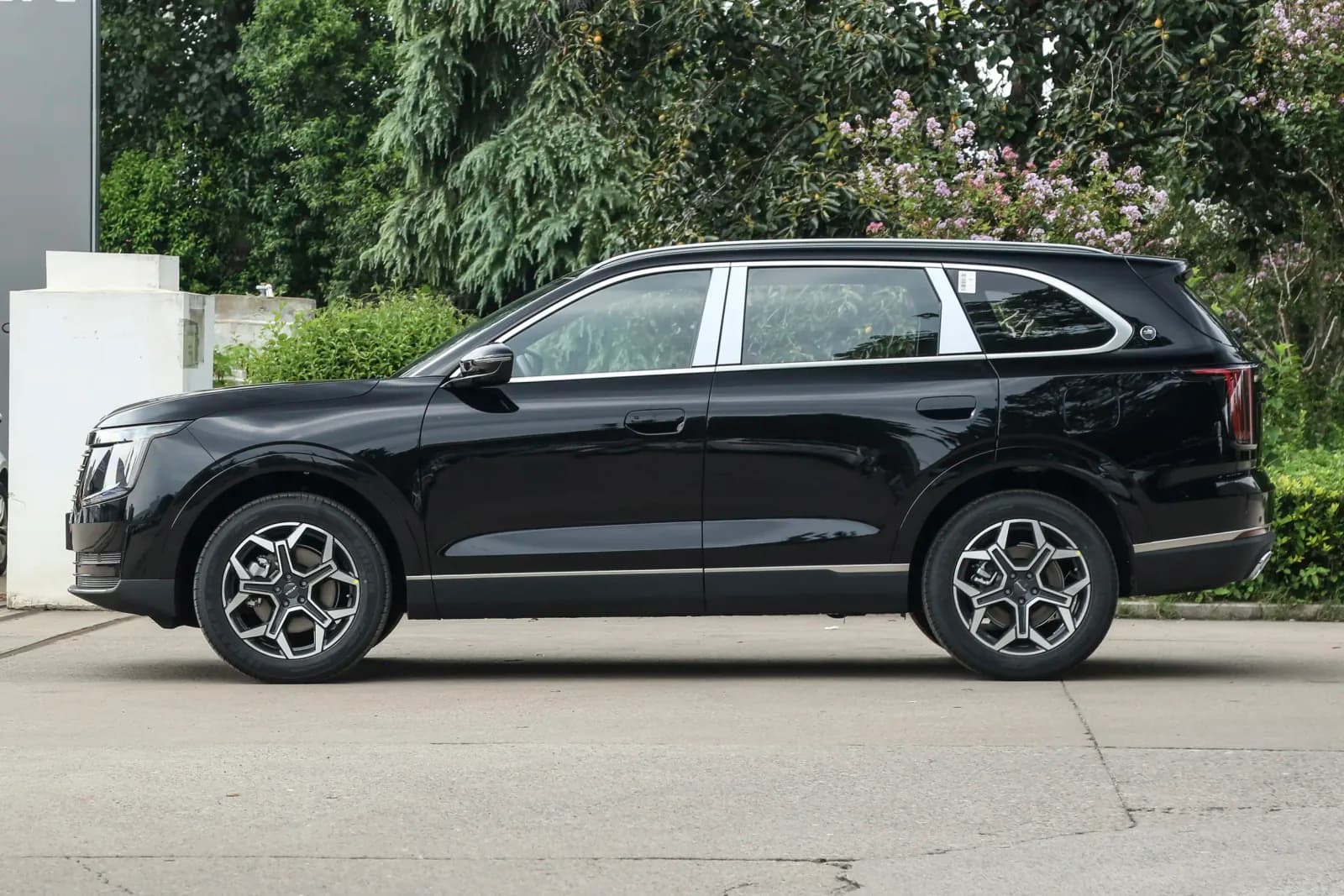 JETOUR X70L 7DCT Luxury Edition 7-seats — 3