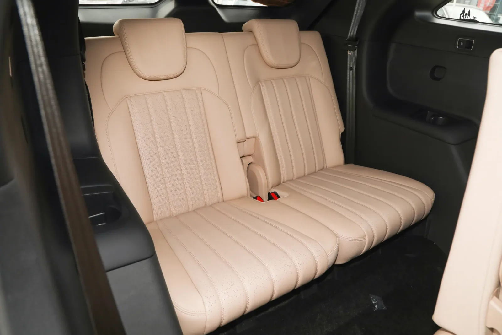 JETOUR X70L 7DCT Luxury Edition 7-seats — 9