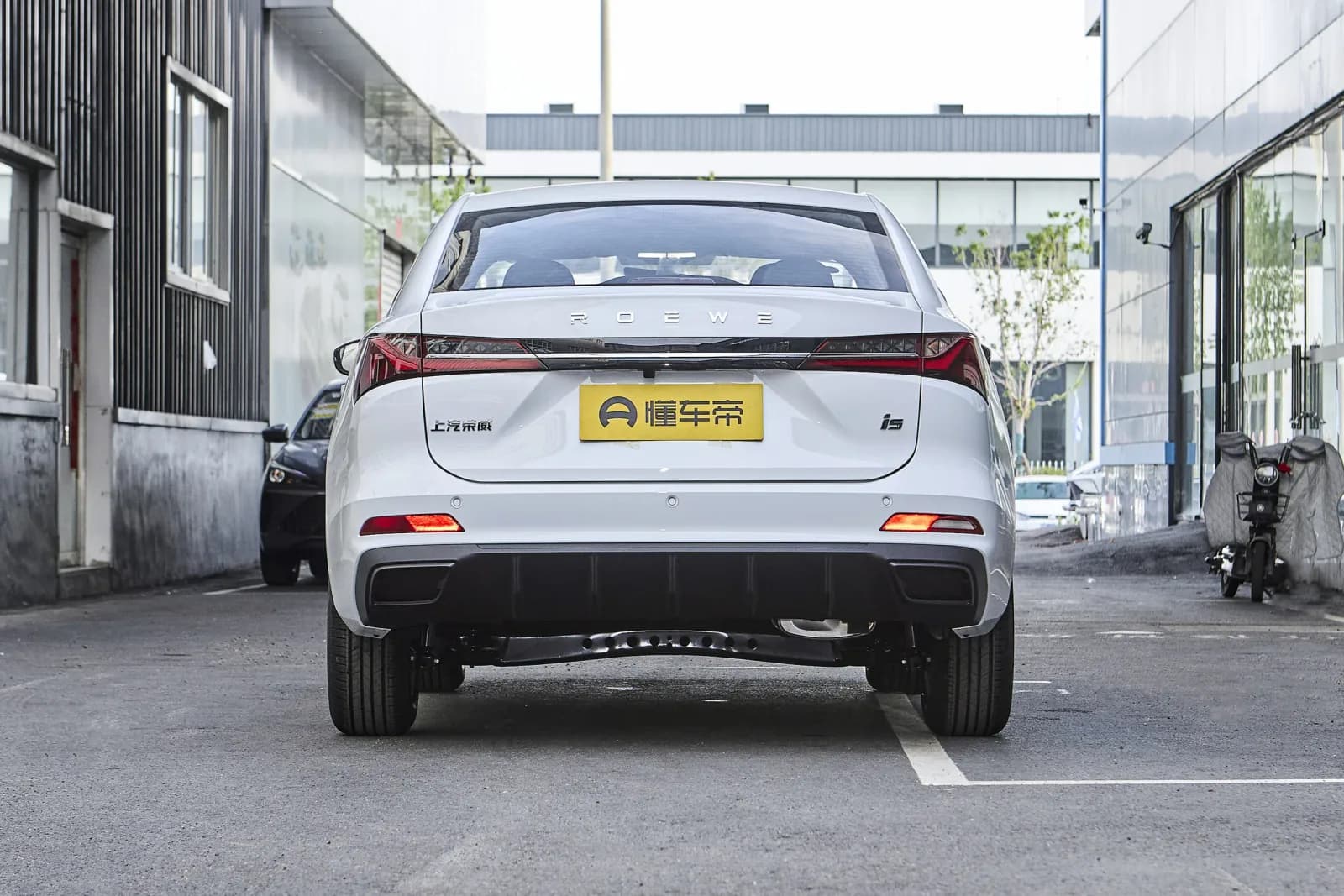 Roewe i5 Manual Comfort Edition — 4