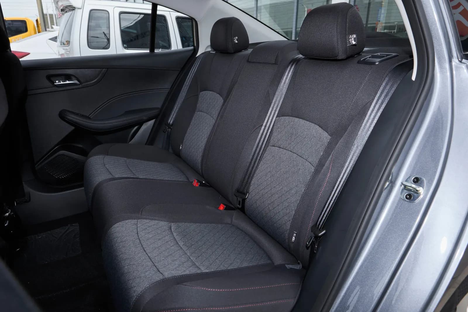 Roewe i5 Manual Comfort Edition — 7